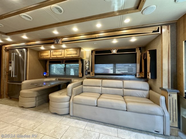2017 Phaeton 40 QBH by Tiffin from Glades RV in Fort Myers, Florida