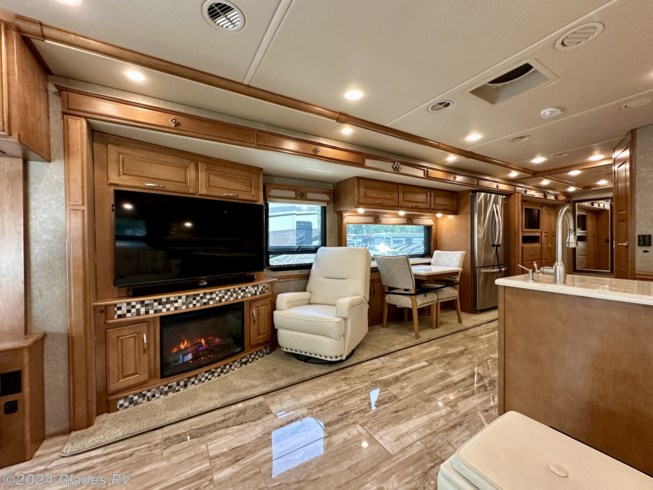 2017 Journey 40J by Winnebago from Glades RV in Fort Myers, Florida