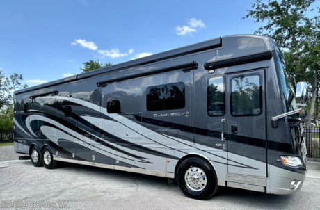&lt;p&gt;2018 NEWMAR DUTCH STAR / BATH AND A HALF / BUNKS / 450 HP&lt;/p&gt;
&lt;p&gt;INTEGRATED GIRARD AWNINGS, STACKED WASHER &amp;amp; DRYER, DISHWASHER, OUTSIDE FREEZER, 2 SLIDE TRAYS IN BASEMENT, AUTO LEVELING, KING BED, ALL ELECTRIC, EMERGENCY EXIT DOOR, COMFORT DRIVE AND MUCH MORE...&lt;/p&gt;