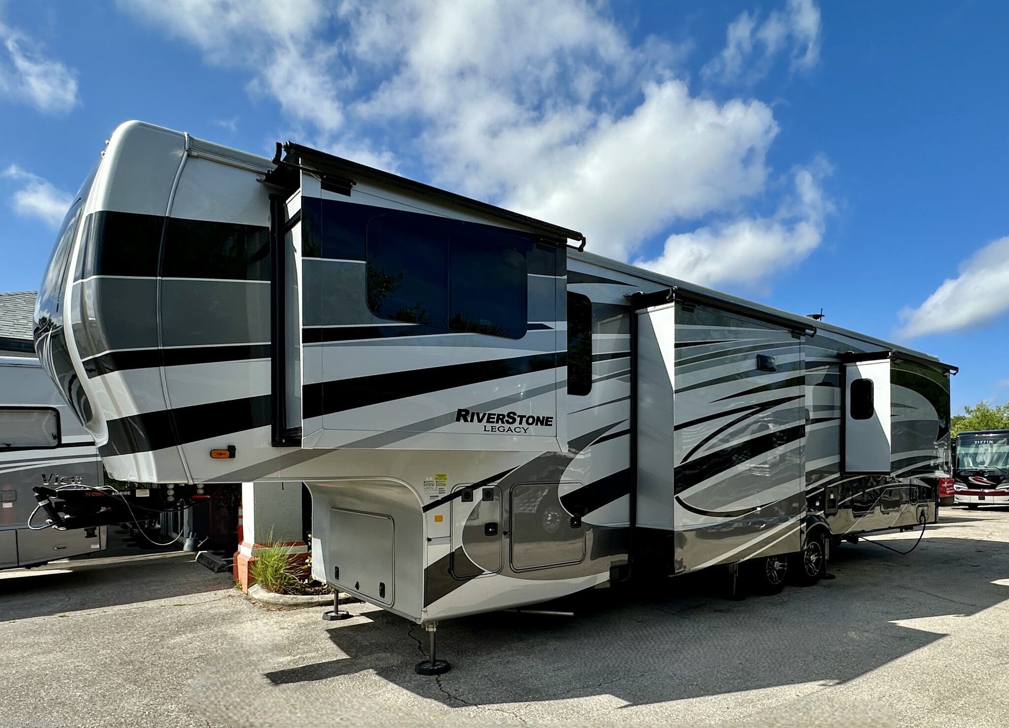 2022 Forest River Riverstone Legacy 39RBFL RV for Sale in Fort Myers ...