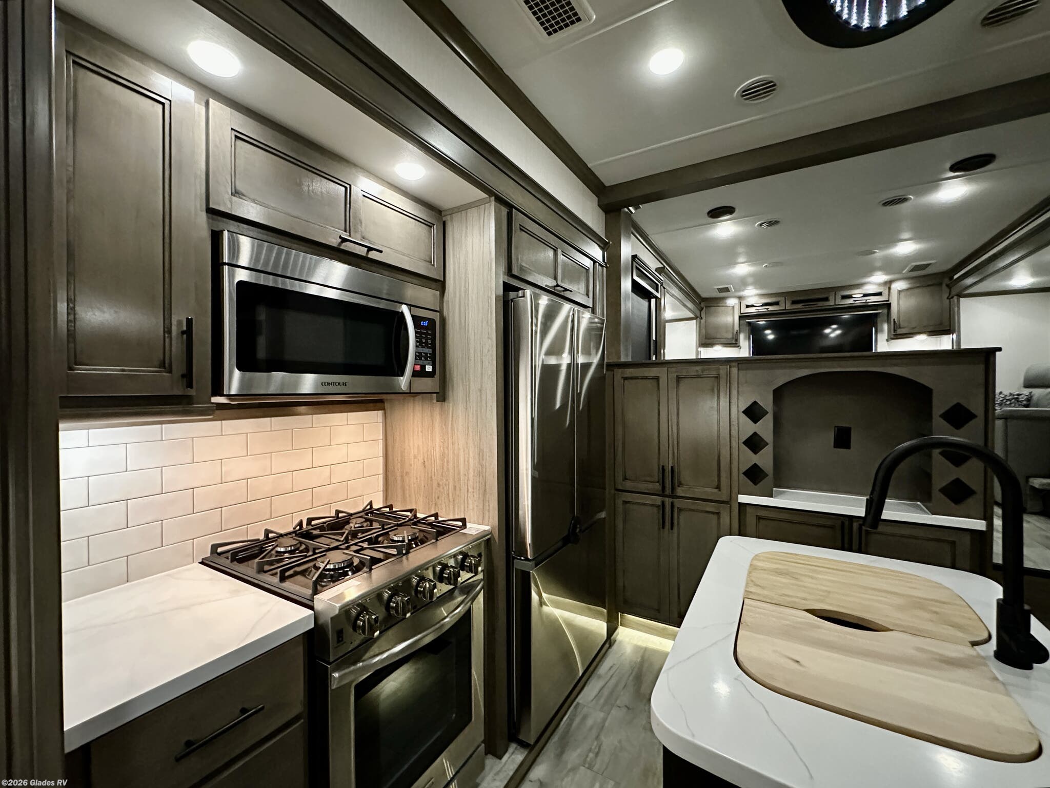 Rbfl 2022 Forest River Riverstone Legacy 39RBFL RV for Sale in Fort Myers ...