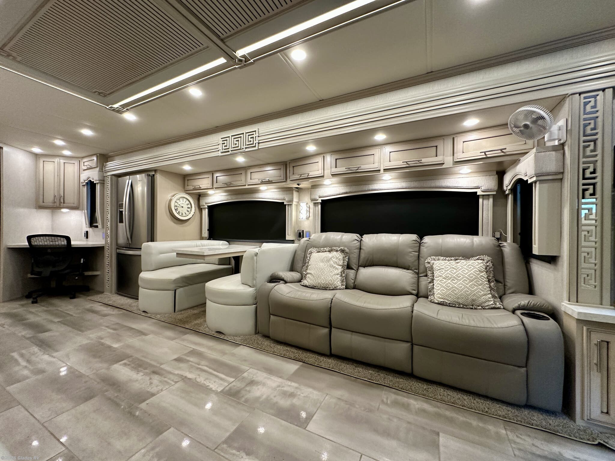 Used 2022 Newmar Ventana 4334 available in Fort Myers, Florida