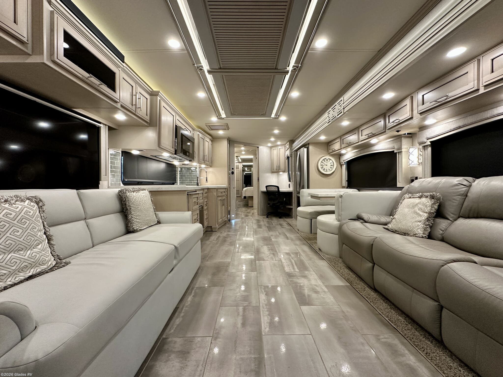 2022 Newmar Ventana 4334 - Used Diesel Pusher For Sale by Glades RV in Fort Myers, Florida features Solid Surface Countertops, Power Entrance Step, Residential Refrigerator, Televator TV, Keyless Entry
