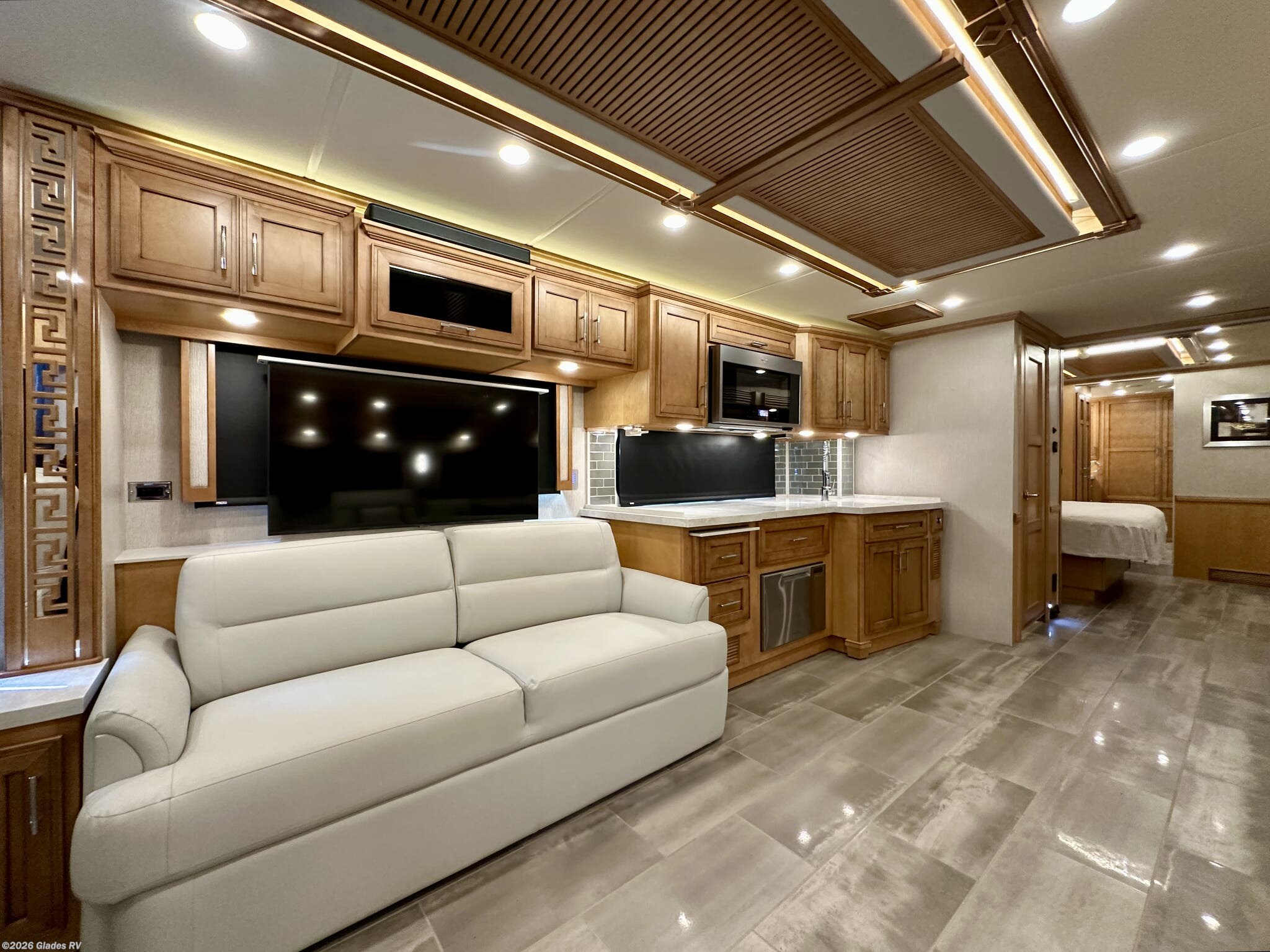2022 Ventana 4369 by Newmar from Glades RV in Fort Myers, Florida