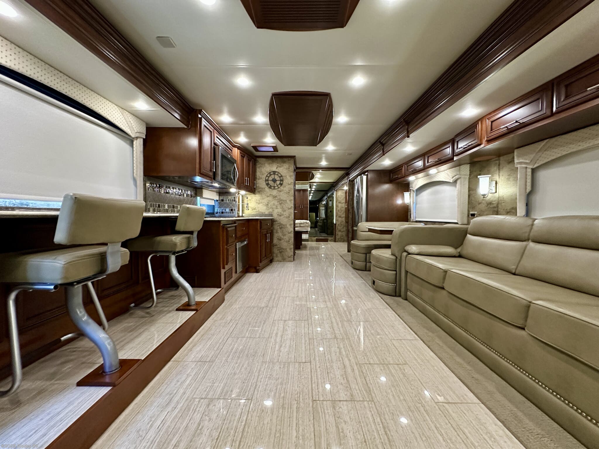 2016 Newmar Ventana 4369 - Used Diesel Pusher For Sale by Glades RV in Fort Myers, Florida features Day/Night Shades, Automatic Leveling Jacks, Televator TV, Escape Door, Heat Pump