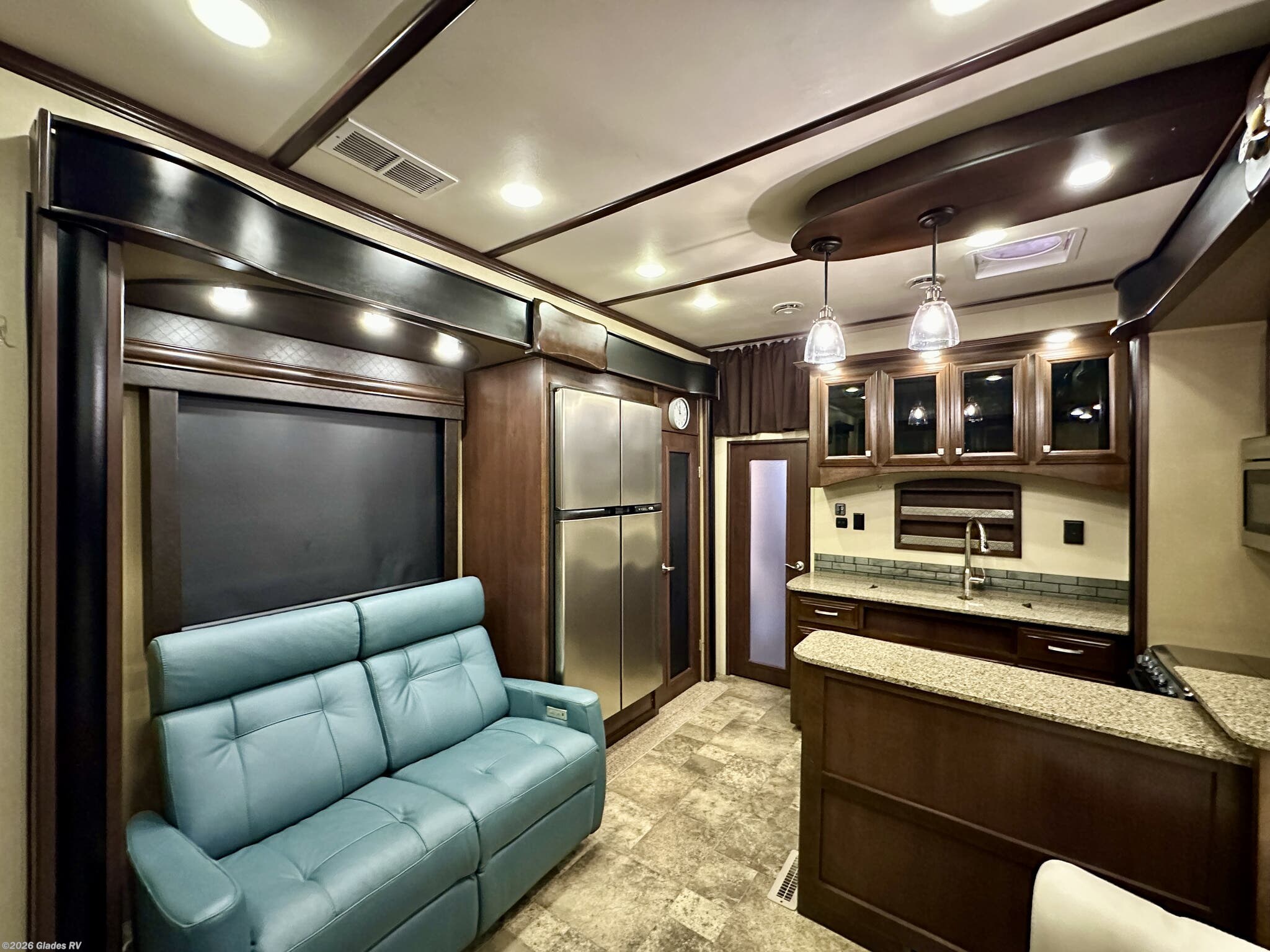 2016 Voltage 3970 by Dutchmen from Glades RV in Fort Myers, Florida