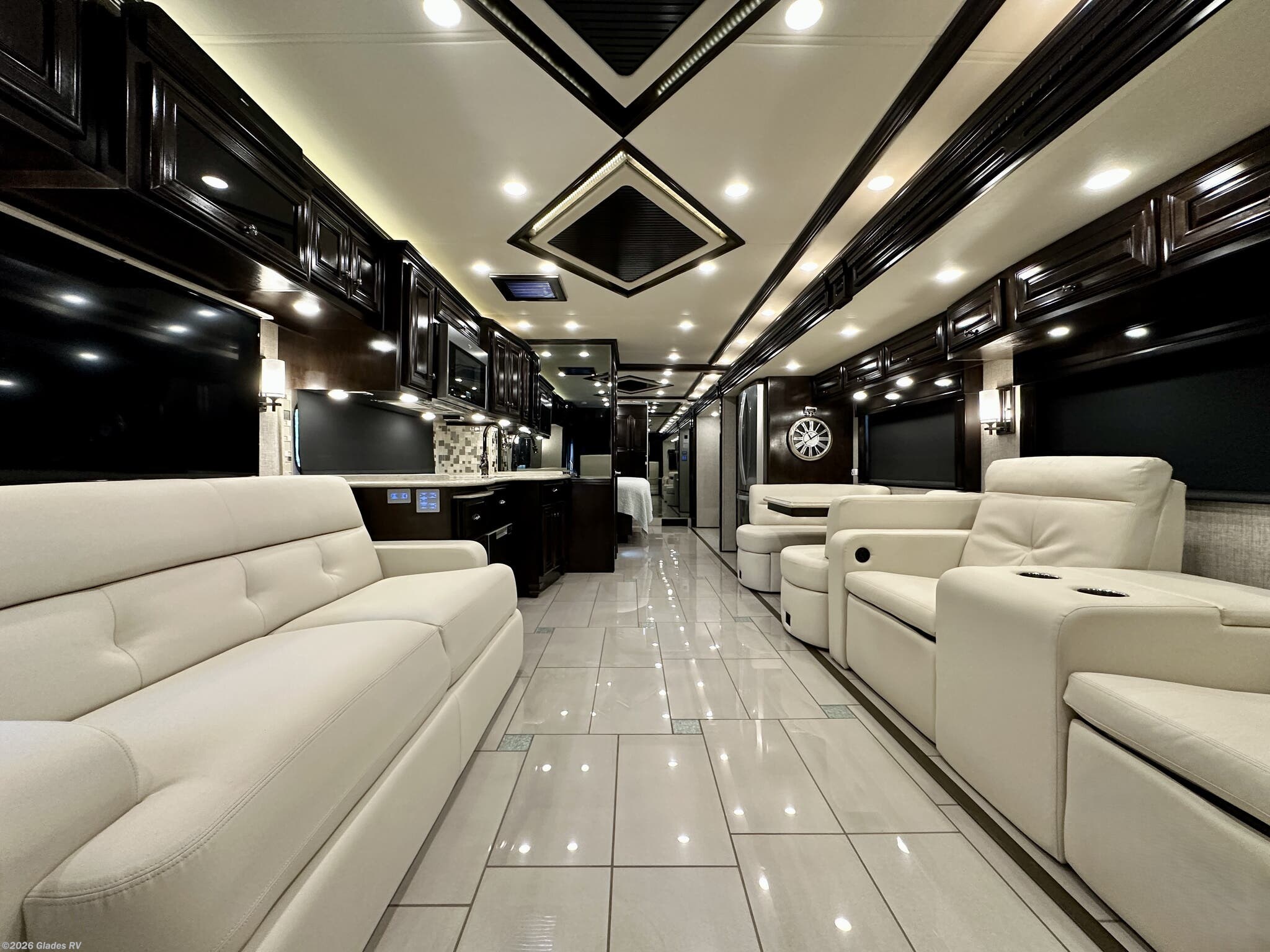 2020 Newmar Dutch Star 4369 - Used Diesel Pusher For Sale by Glades RV in Fort Myers, Florida features Dryer, 50 Amp Service, Escape Door, Residential Refrigerator, Power Entrance Step