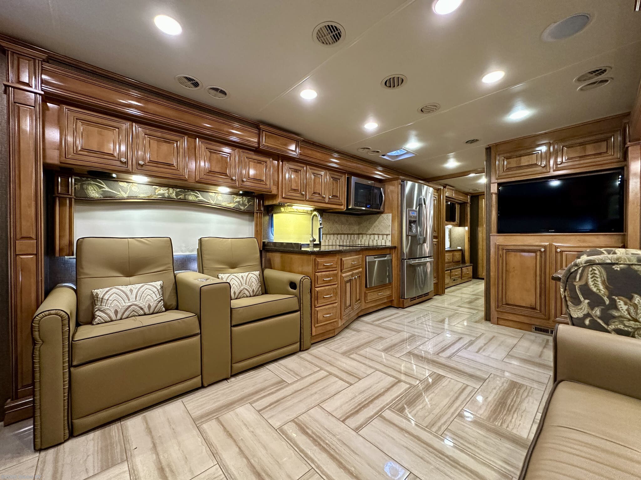 2015 Tuscany 40DX by Thor Motor Coach from Glades RV in Fort Myers, Florida