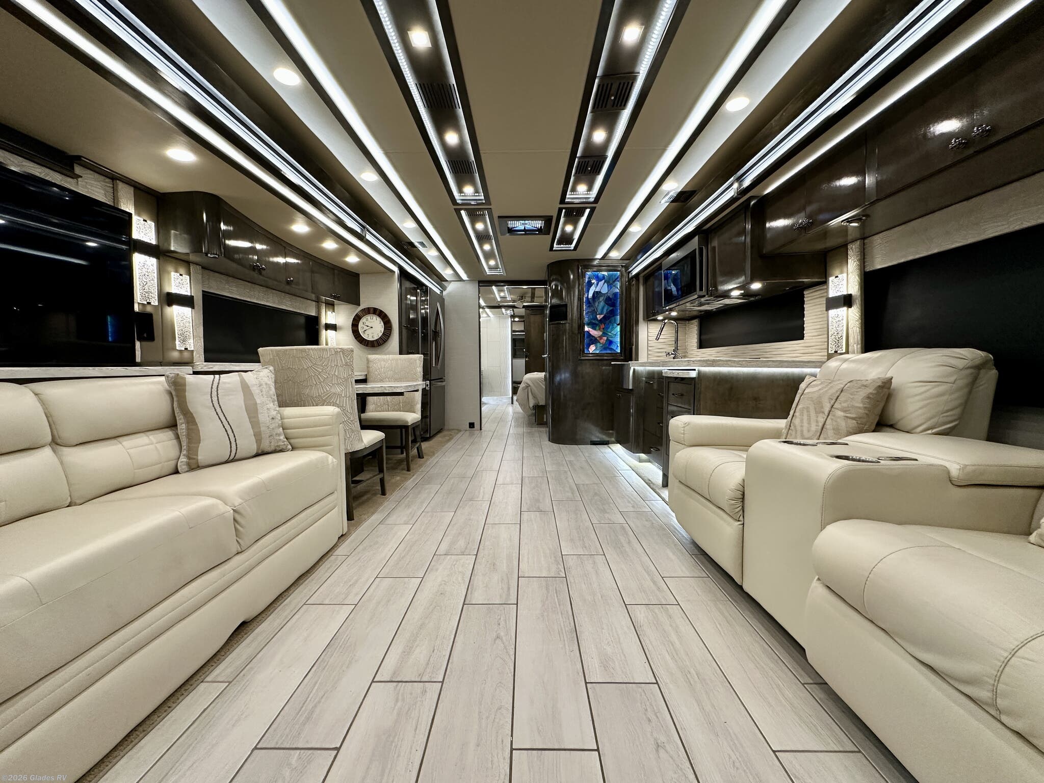 2021 Tiffin Zephyr 45 PZ - Used Diesel Pusher For Sale by Glades RV in Fort Myers, Florida features Keyless Entry, Outside Entertainment Center, Fireplace, Side View Cameras, Residential Refrigerator