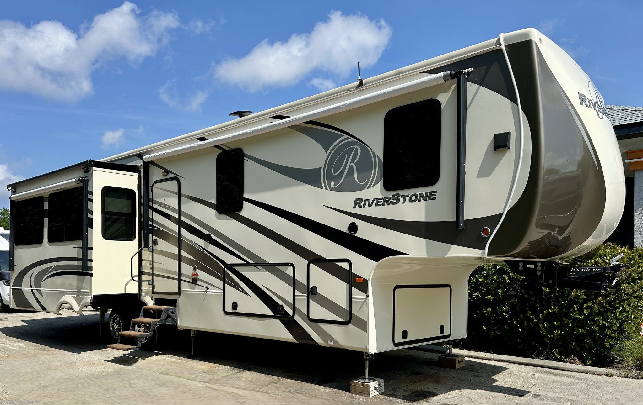 2018 Forest River RiverStone 37RL