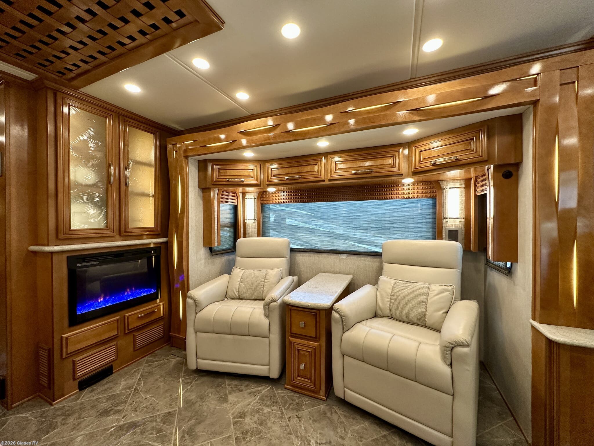 Used 2021 Newmar New Aire 3543 available in Fort Myers, Florida