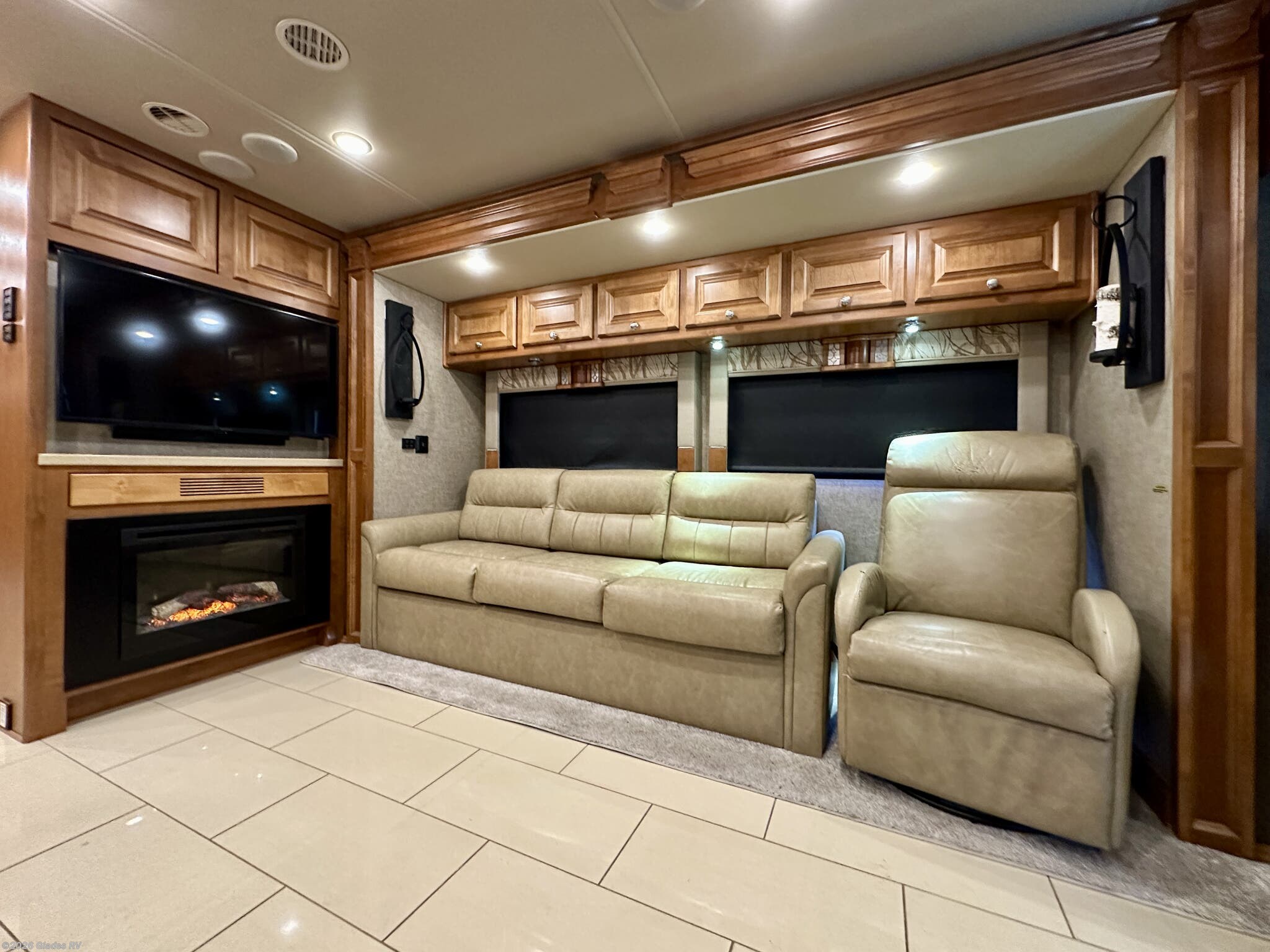 Used 2017 Tiffin Allegro Red 33 AA available in Fort Myers, Florida