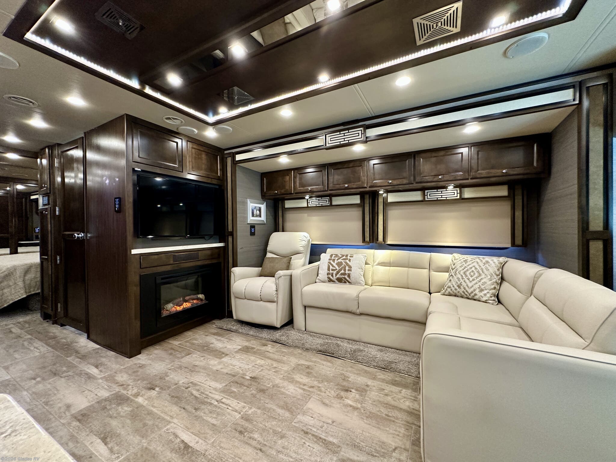 Used 2020 Tiffin Allegro Red 33 AA available in Fort Myers, Florida