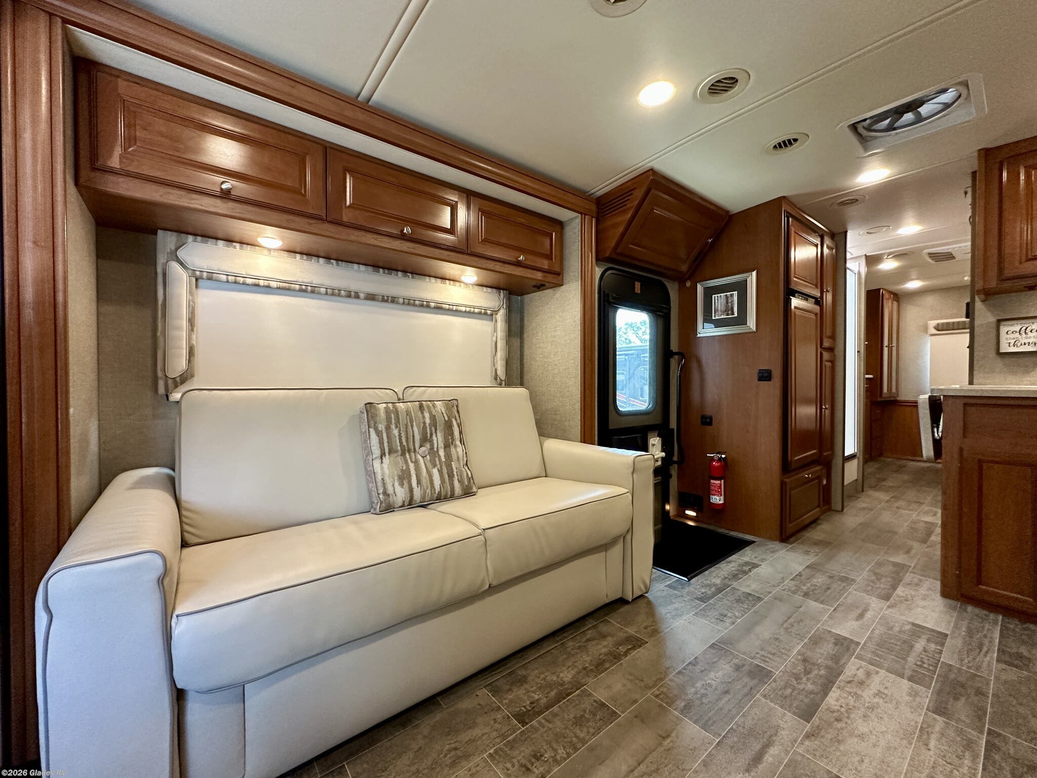 2019 Vista LX 30T by Winnebago from Glades RV in Fort Myers, Florida