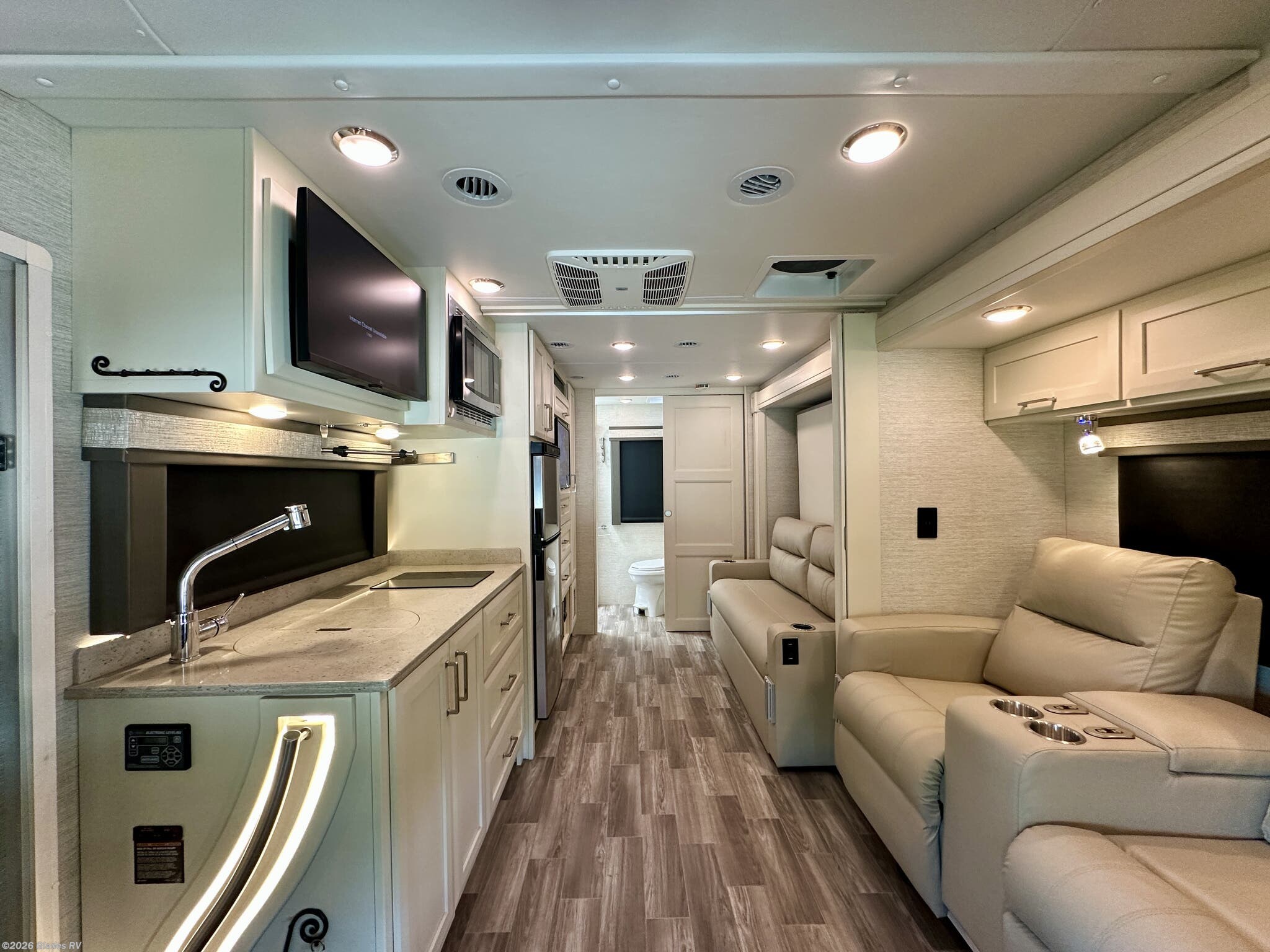 2023 Tiffin Wayfarer 25 RW - Used Class C For Sale by Glades RV in Fort Myers, Florida features 30 Amp Service, Central Vacuum, Hydronic Heat, Full Body Paint, Generator