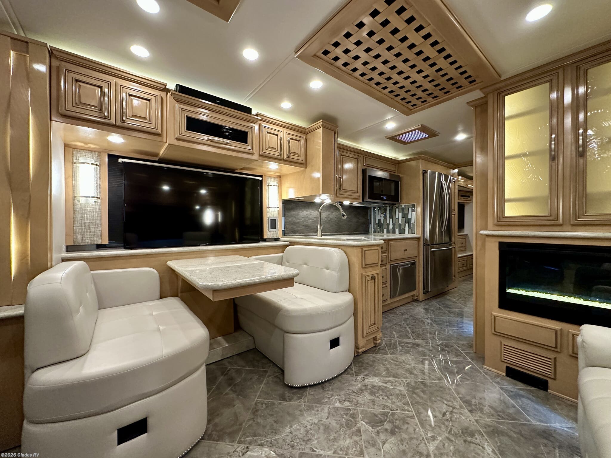 2020 New Aire 3343 by Newmar from Glades RV in Fort Myers, Florida