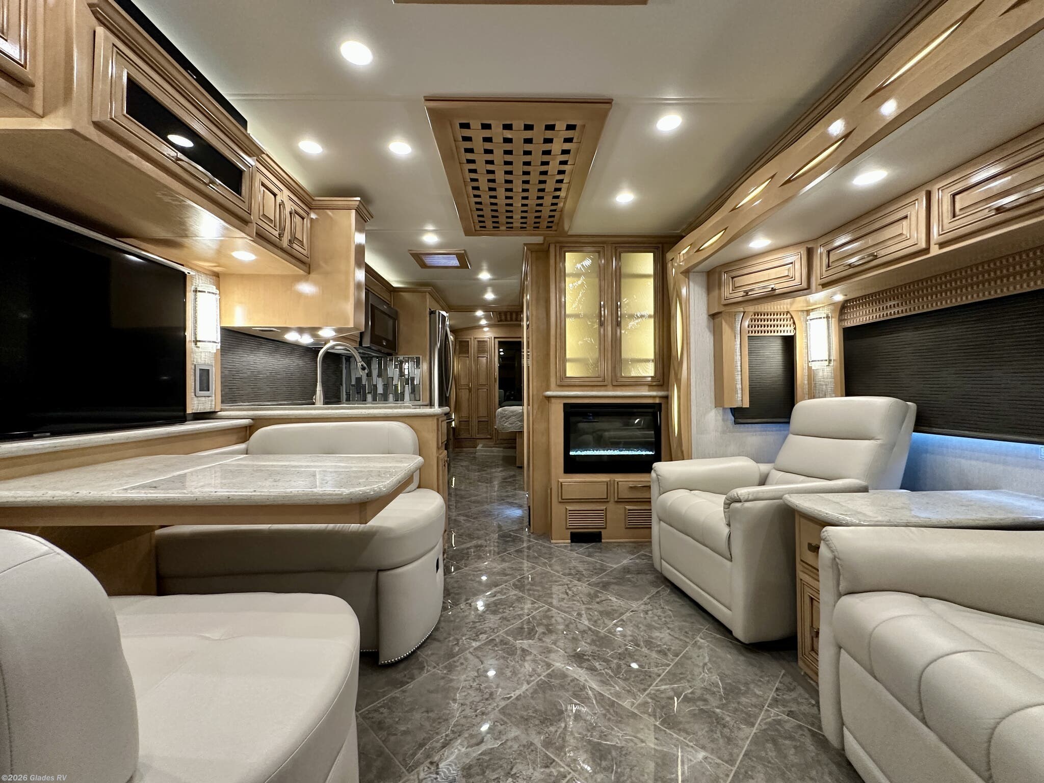 2020 Newmar New Aire 3343 - Used Diesel Pusher For Sale by Glades RV in Fort Myers, Florida features Keyless Entry, Dryer, Automatic Leveling Jacks, Hydronic Heat, Queen Bed