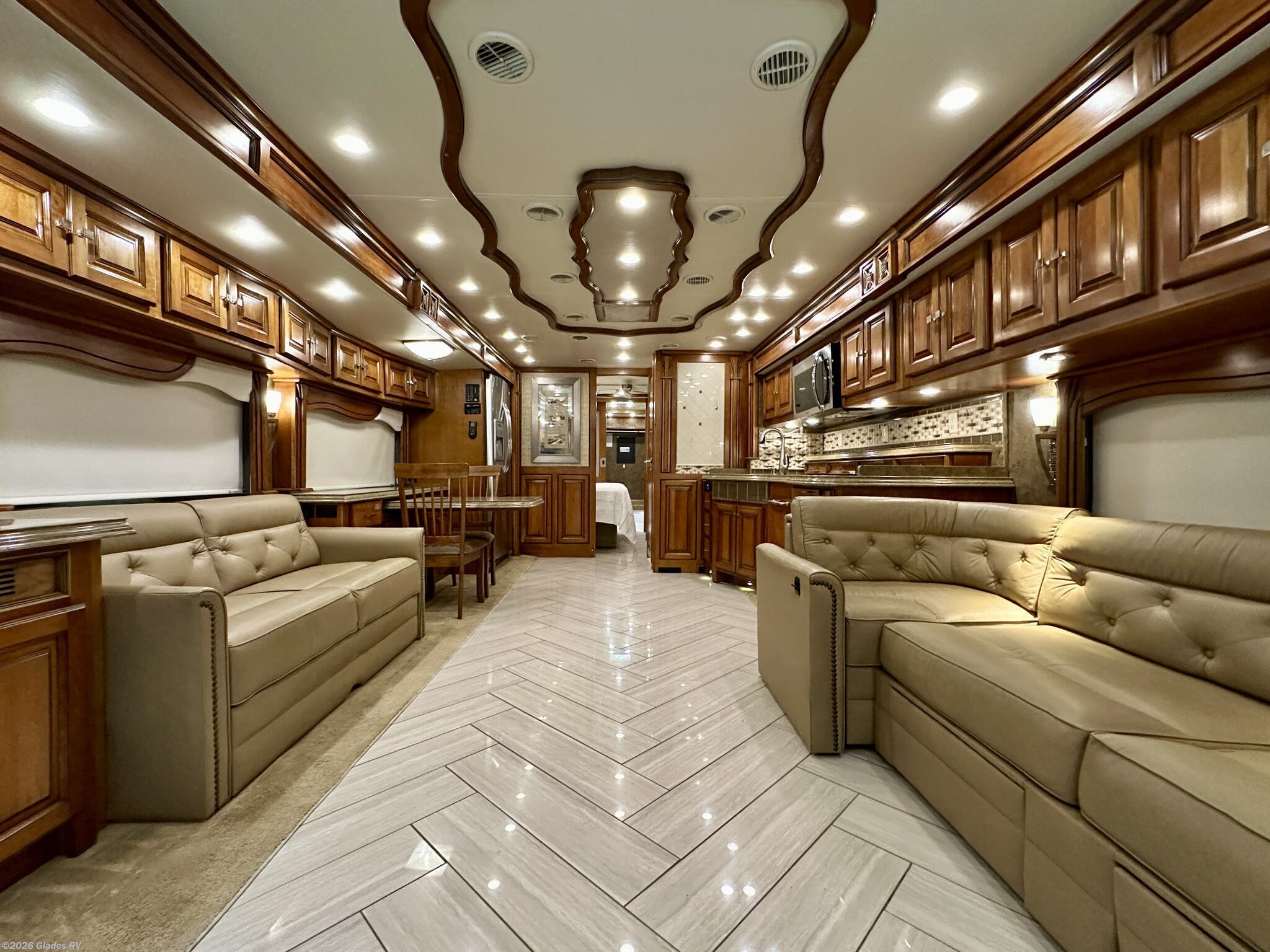 2014 Tiffin Allegro Bus 45 LP - Used Diesel Pusher For Sale by Glades RV in Fort Myers, Florida features Backup Camera, Bath & 1/2, Dishwasher, Residential Refrigerator, Outside Entertainment Center