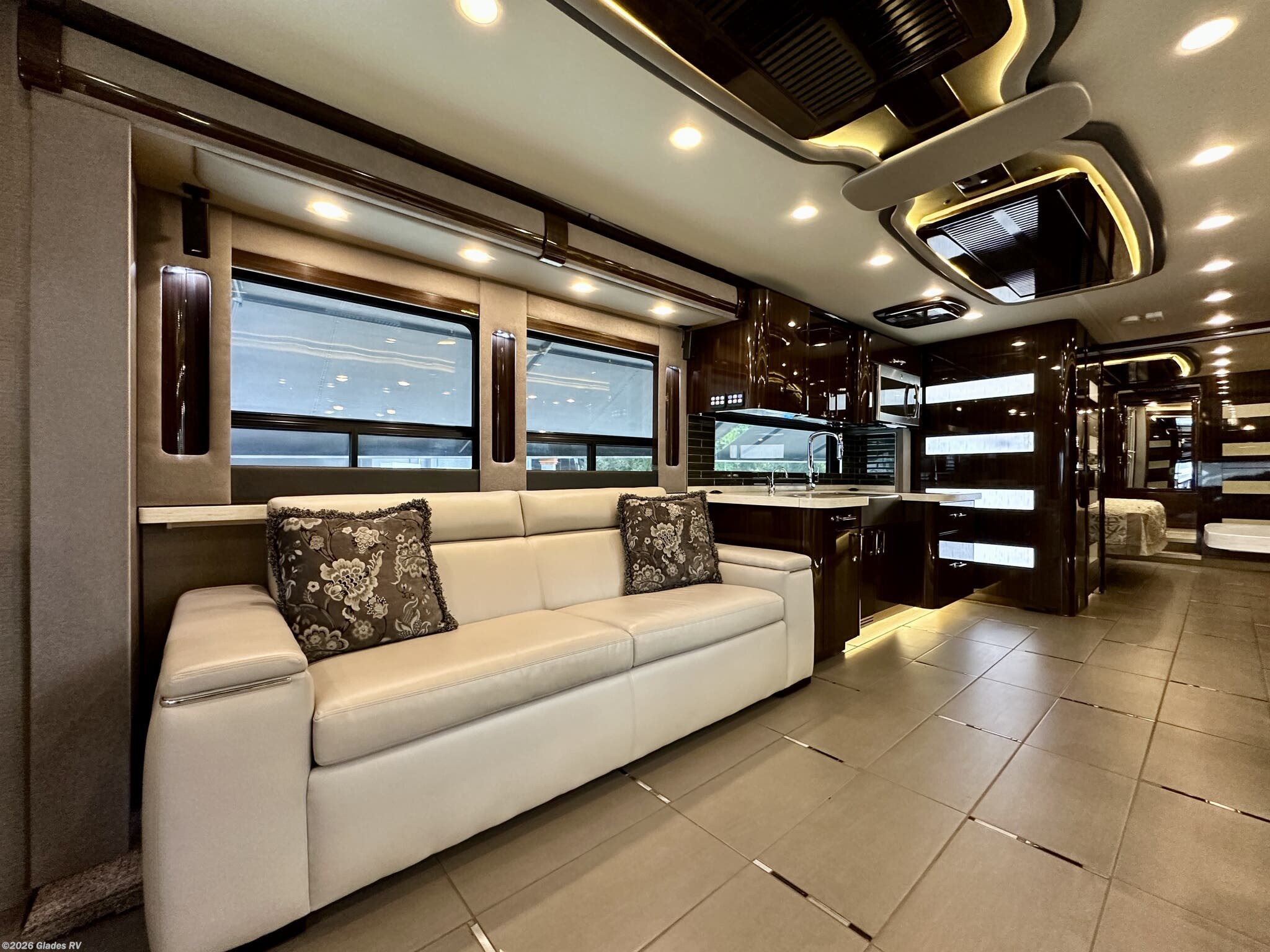 2016 American Heritage 45C by American Coach from Glades RV in Fort Myers, Florida