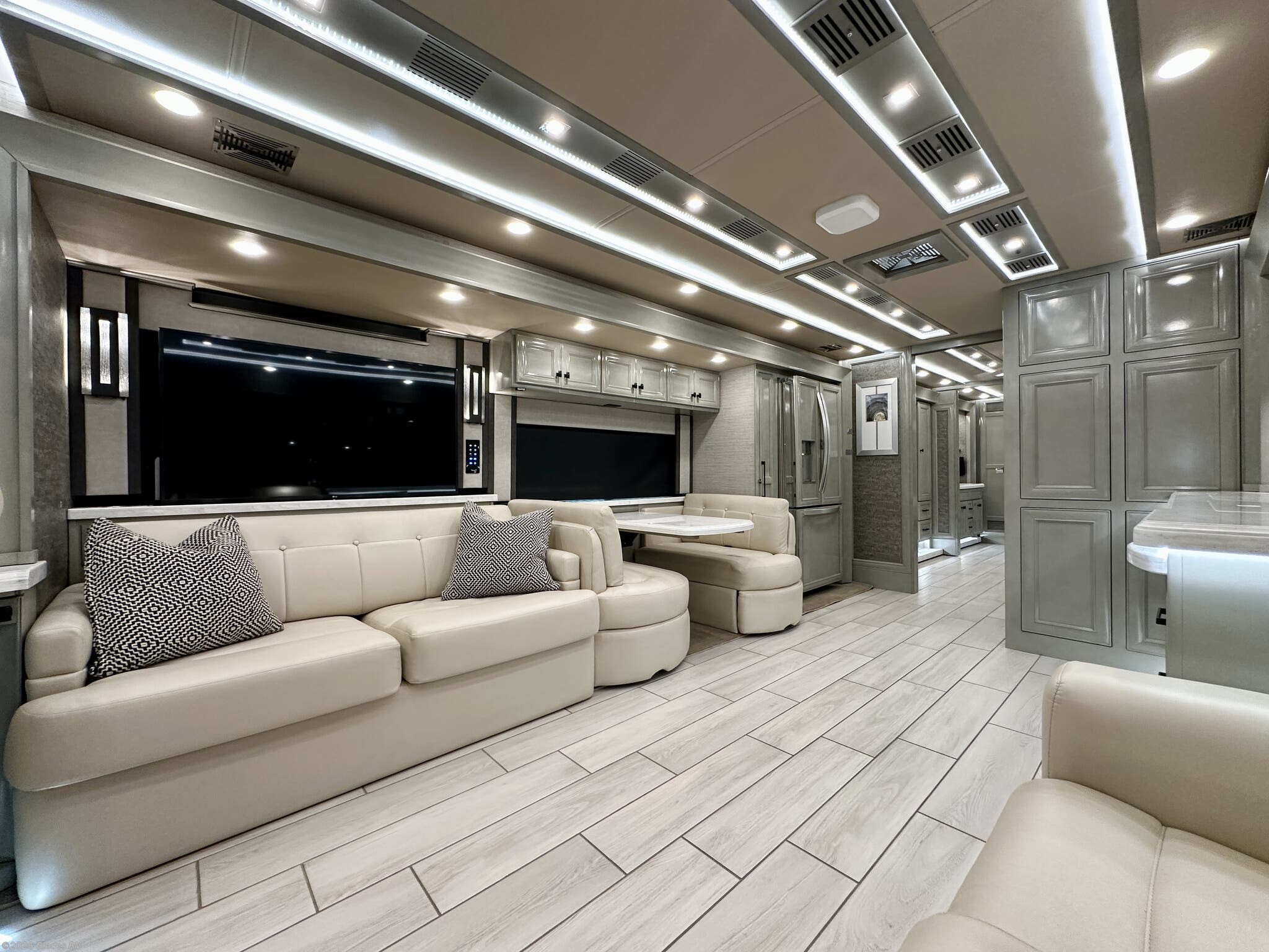 2021 Allegro Bus 40 IP by Tiffin from Glades RV in Fort Myers, Florida
