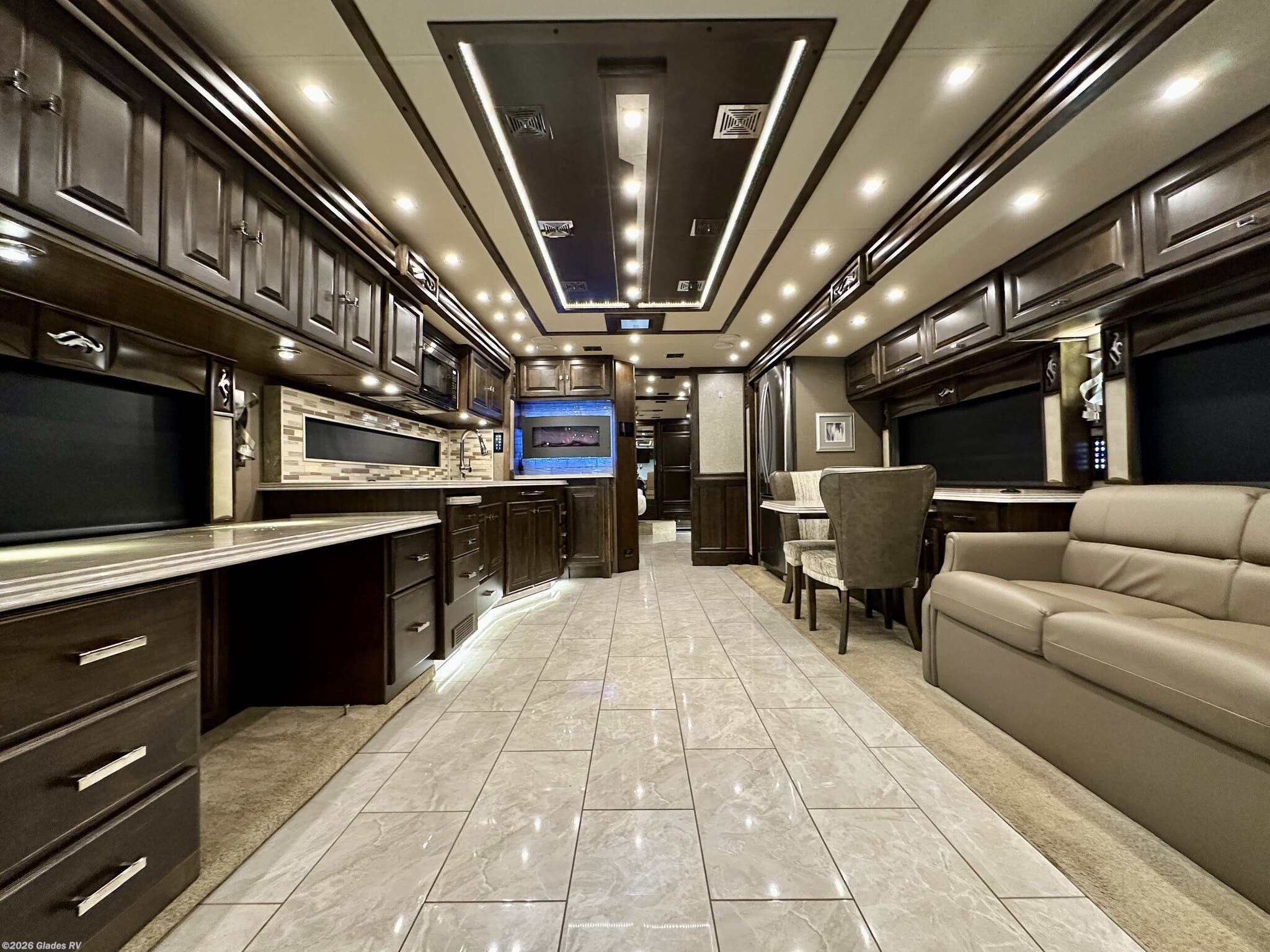 2019 Tiffin Phaeton 40 QKH - Used Diesel Pusher For Sale by Glades RV in Fort Myers, Florida features Outside Entertainment Center, Fireplace, Power Entrance Step, Automatic Leveling Jacks, Hydronic Heat