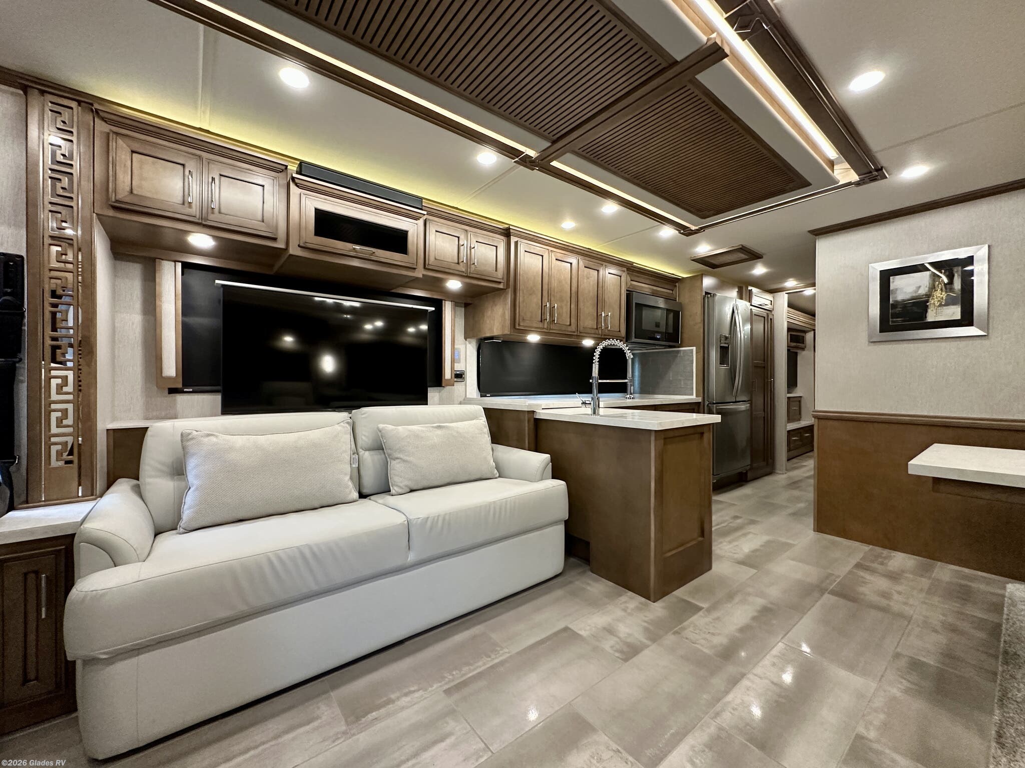 2023 Ventana 3717 by Newmar from Glades RV in Fort Myers, Florida