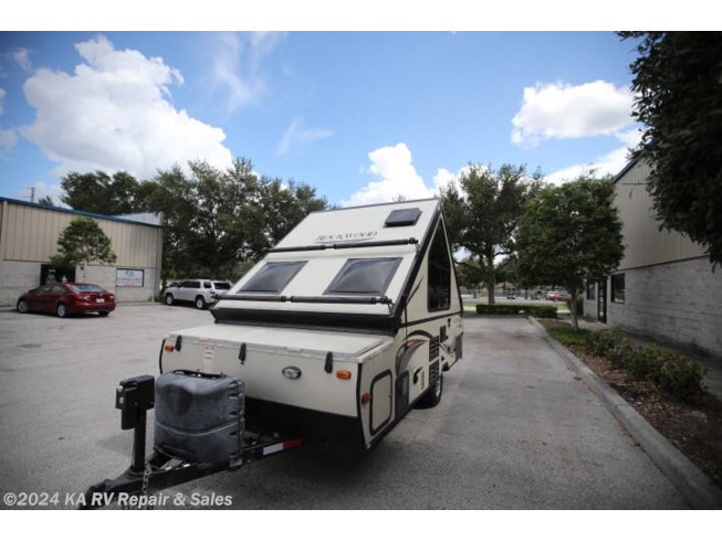 2016 Forest River Rockwood Hard Side A128S - Used Popup For Sale by KA RV Repair & Sales in DeBary, Florida features Auxiliary Battery, Toilet, Smoke Detector, CO Detector, External Shower