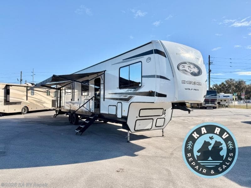 2025 Forest River Cherokee Wolf Pack 350PACK15 - Used Toy Hauler For Sale by KA RV Repair in DeBary, Florida features Slideout