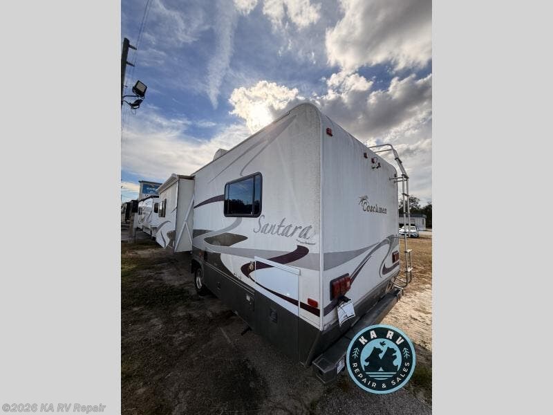 Used 2004 Coachmen Santara 309KS available in DeBary, Florida