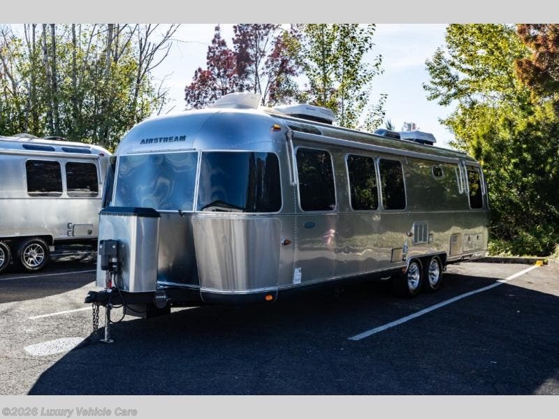 2015 Airstream Classic 30 - Used Travel Trailer For Sale by Luxury Vehicle Care in Portland, Oregon