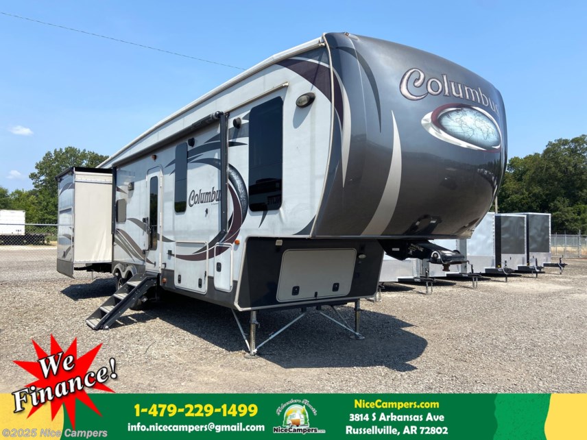 Used 2015 Palomino Columbus 325RL available in Russellville, Arkansas