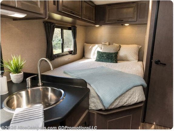 Used 2020 Thor Motor Coach Majestic 23A available in Russellville, Arkansas