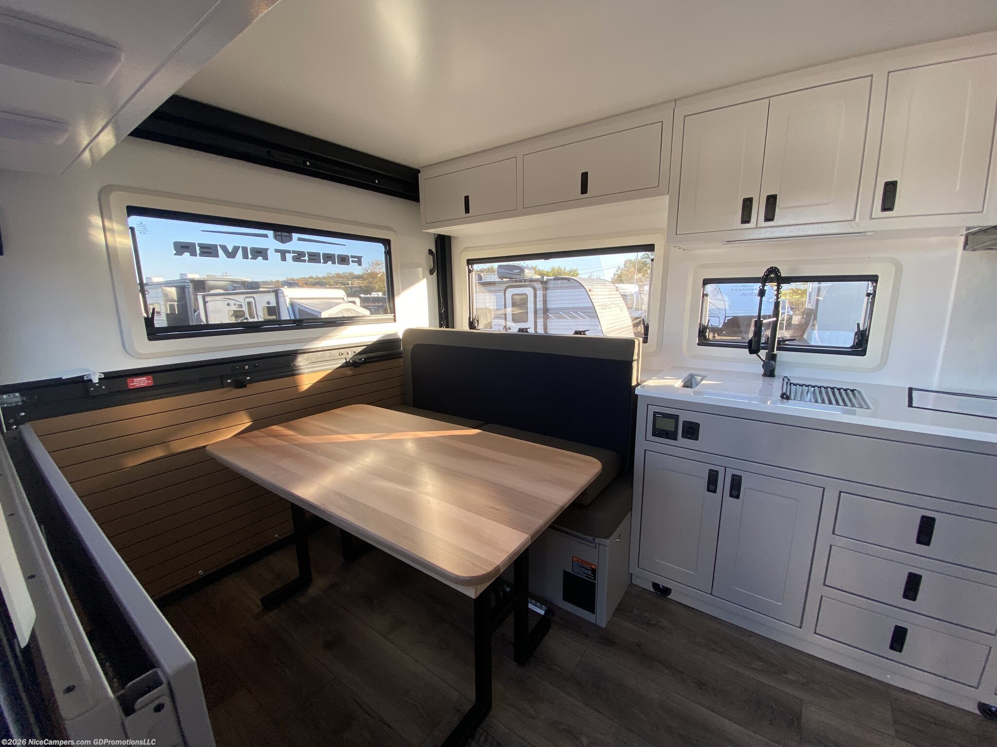 2026 Pause XC22.4 by Palomino from NiceCampers.com in Russellville, Arkansas