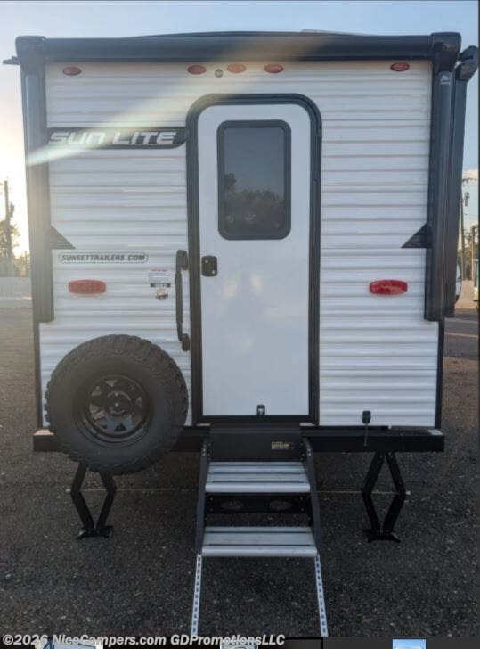 2026 Sun Lite LTD 16BH by Sunset Park RV from NiceCampers.com in Russellville, Arkansas