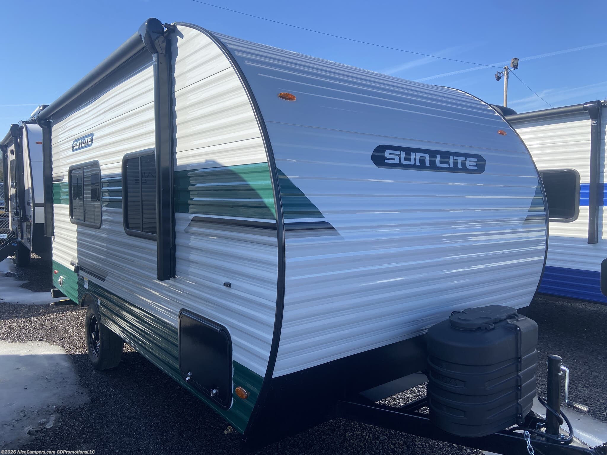 2026 Sunset Park RV Sun Lite LTD 18RD