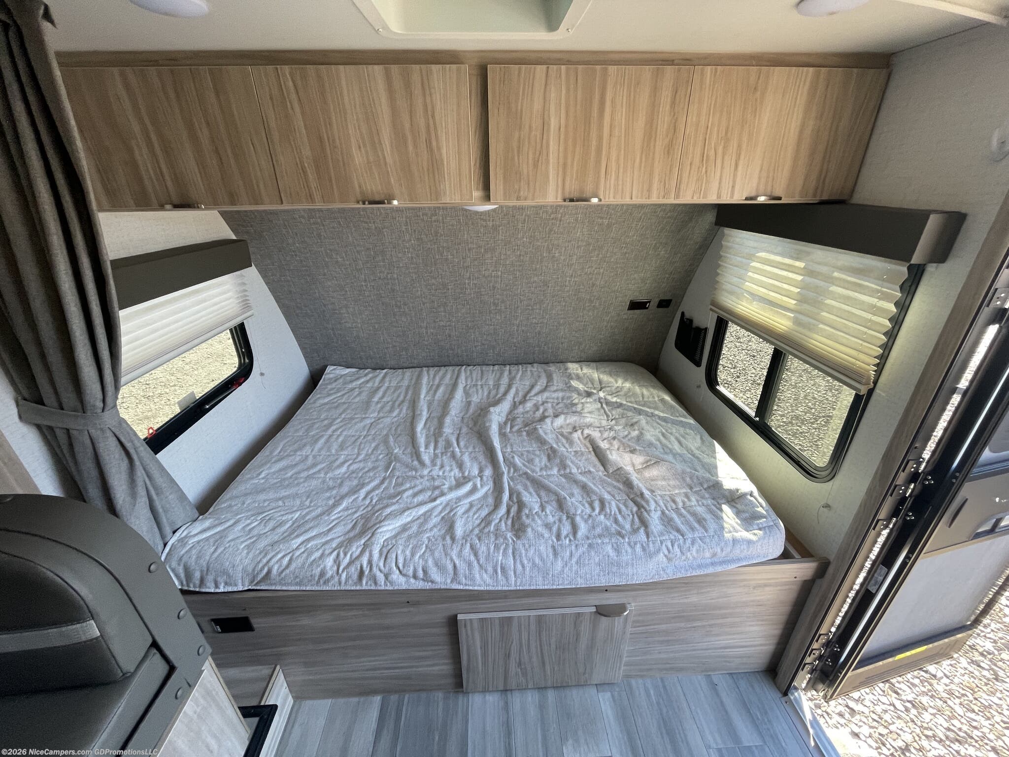 2021 Micro Minnie 2100BH by Winnebago from NiceCampers.com in Russellville, Arkansas