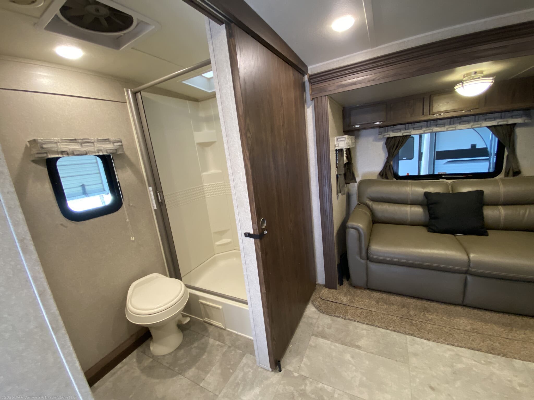 Used 2018 Forest River Flagstaff Micro Lite 25FBLS available in Russellville, Arkansas