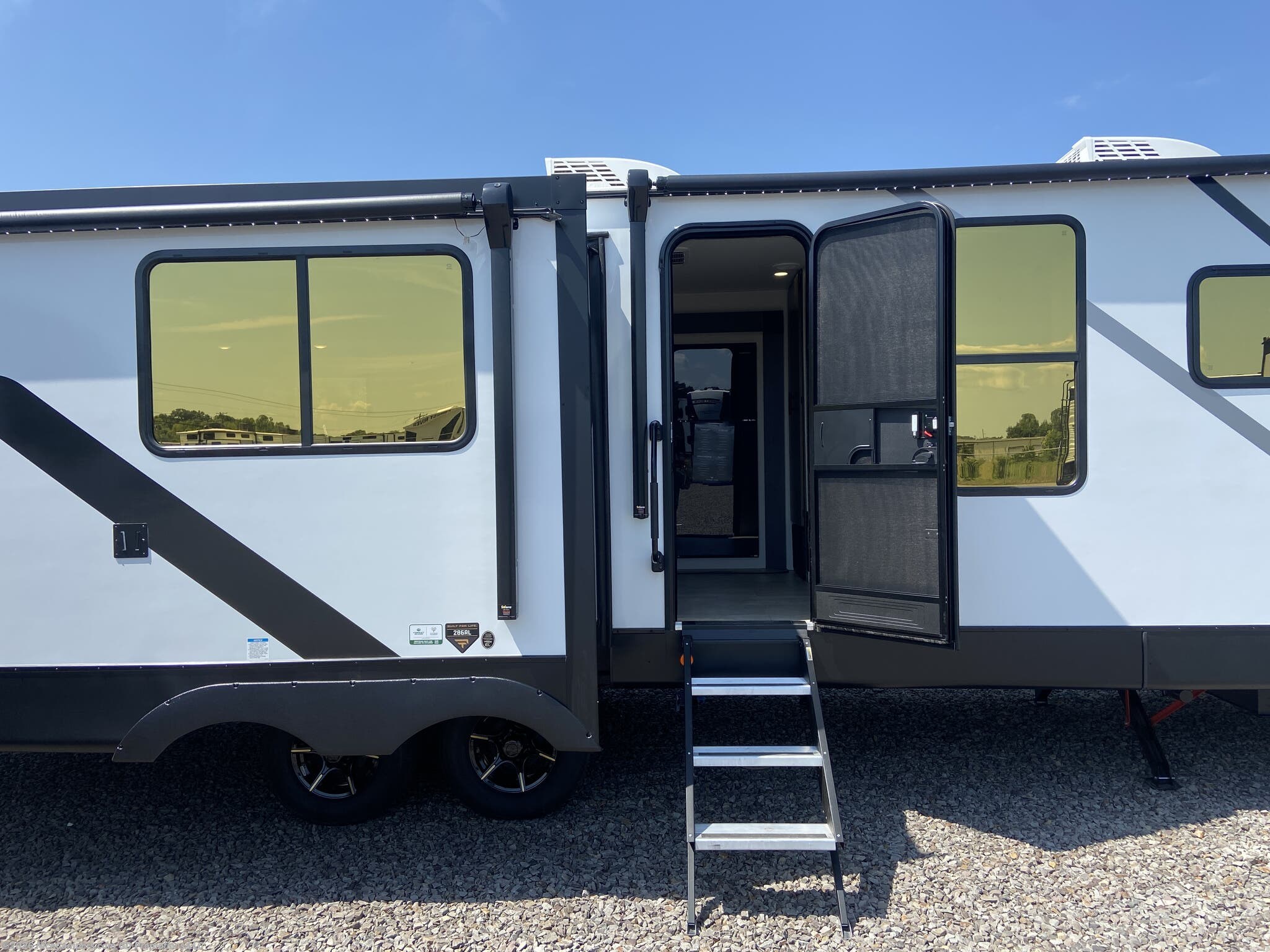 2026 Tracer 286RL by Prime Time from NiceCampers.com in Russellville, Arkansas