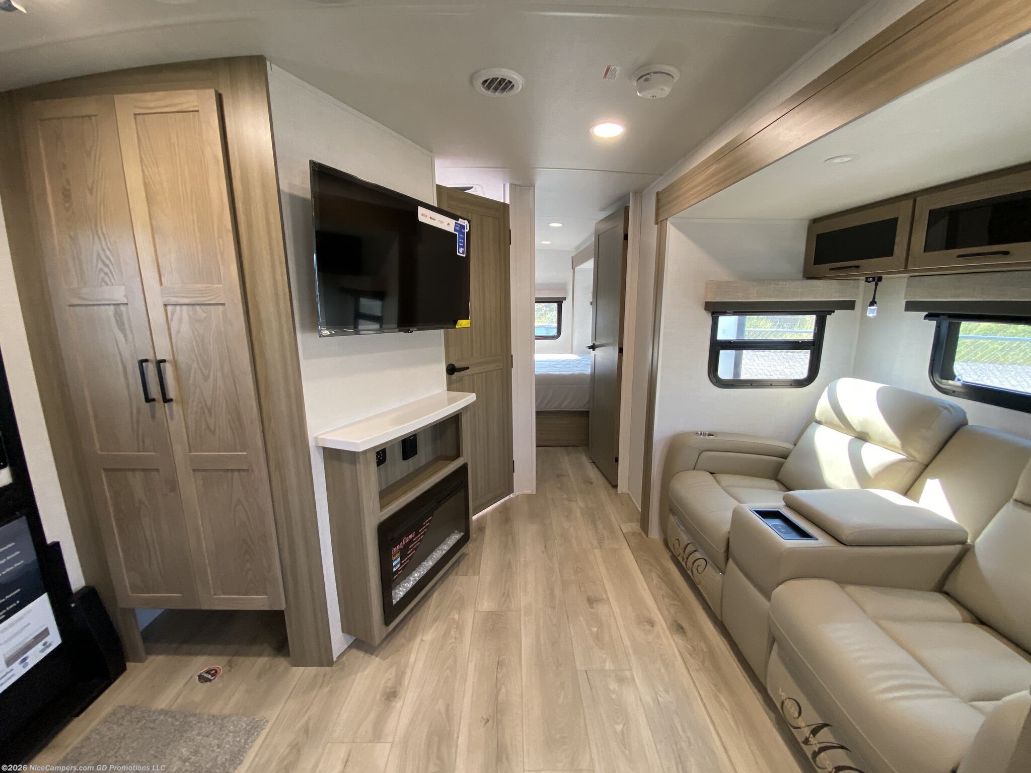 New 2027 Forest River Flagstaff Super Lite 26FKBS available in Russellville, Arkansas