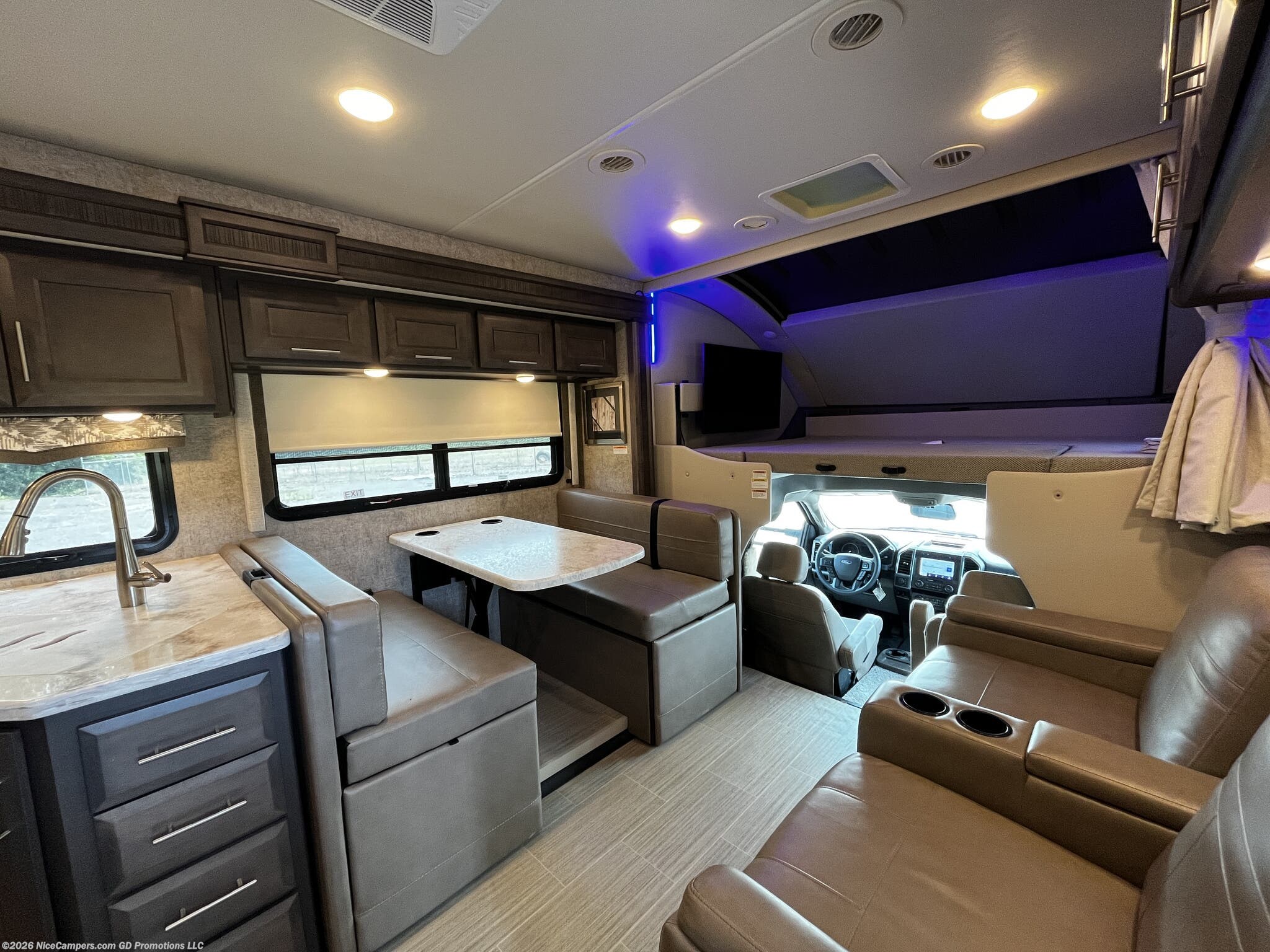 2022 Magnitude BT36 by Thor Motor Coach from NiceCampers.com in Russellville, Arkansas
