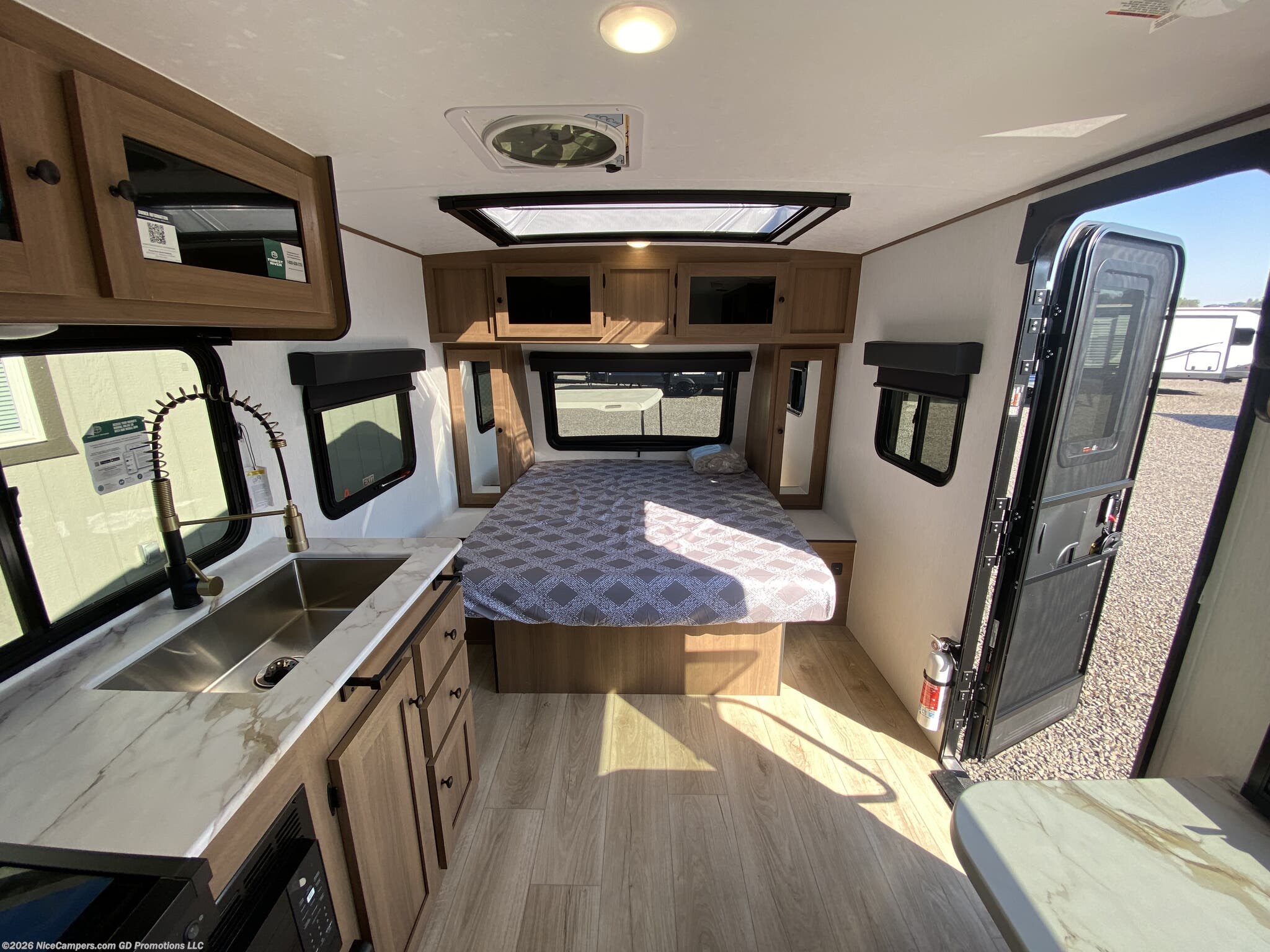 New 2027 Coachmen Apex Nano 181RB available in Russellville, Arkansas