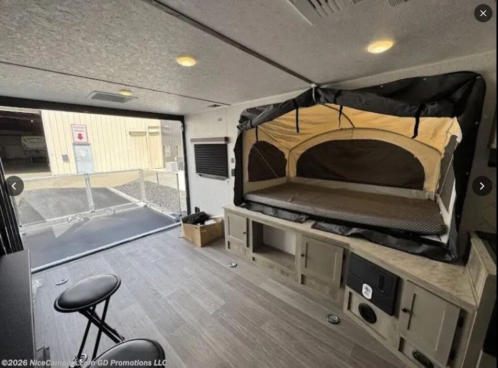 2027 Sun Lite 18THX by Sunset Park RV from NiceCampers.com in Russellville, Arkansas
