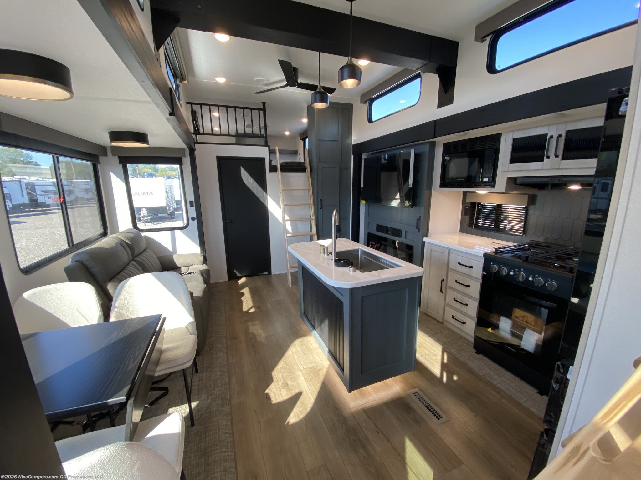 2027 Puma Vista 421LFT by Forest River from NiceCampers.com in Russellville, Arkansas