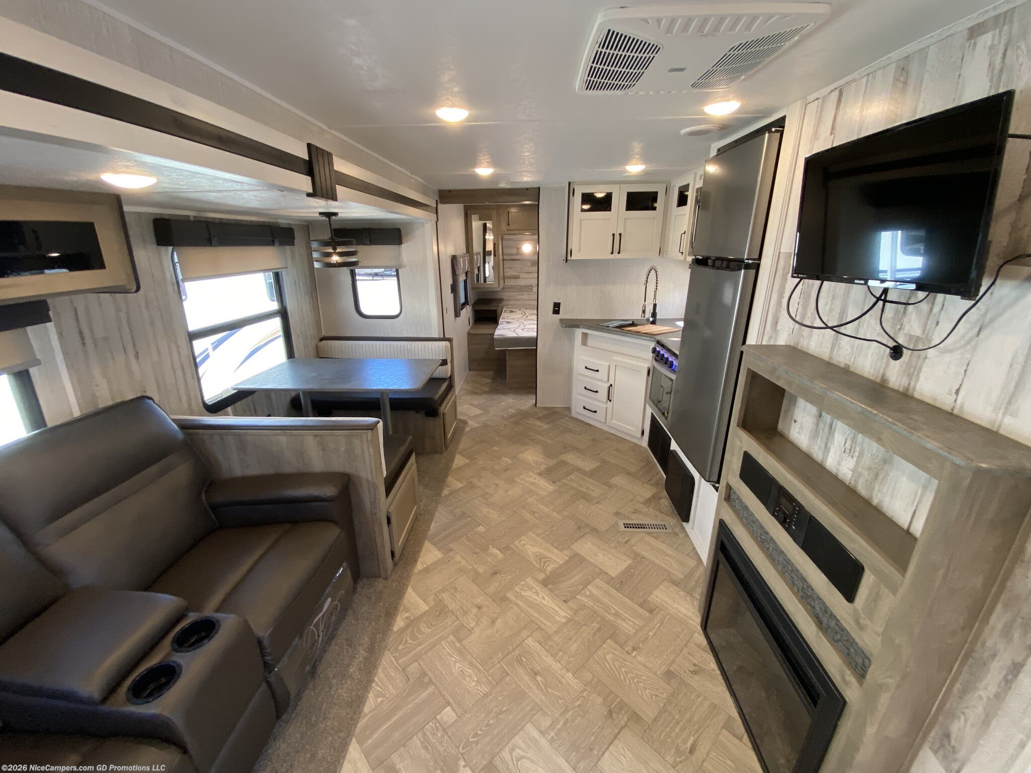 2022 Puma 26RBSS by Palomino from NiceCampers.com in Russellville, Arkansas