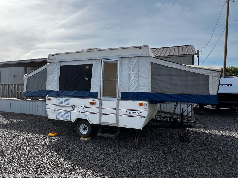 2001 Camplite 10SL by Keystone from NiceCampers.com in Russellville, Arkansas