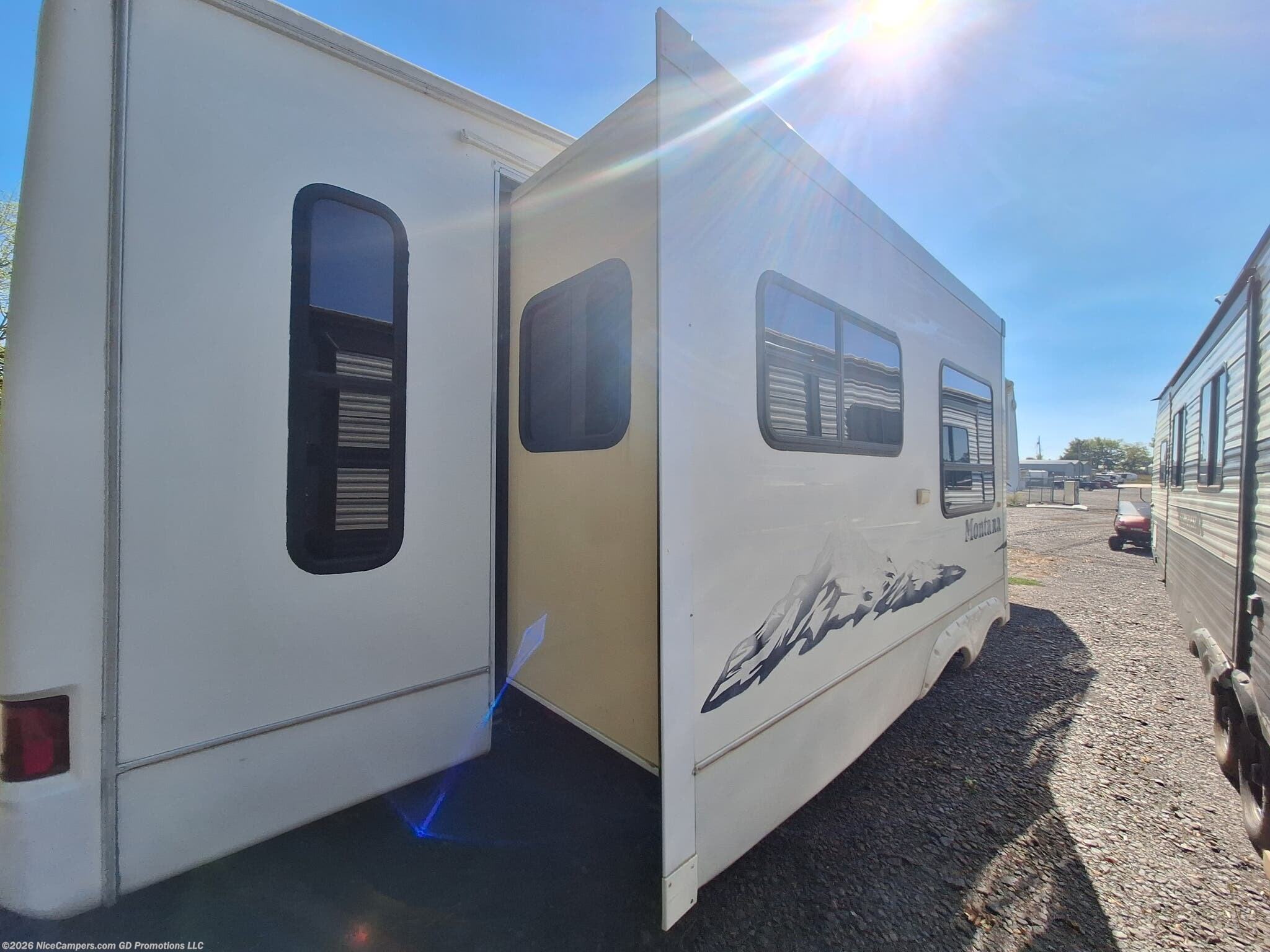 Used 2005 Keystone Montana 3670RL available in Russellville, Arkansas