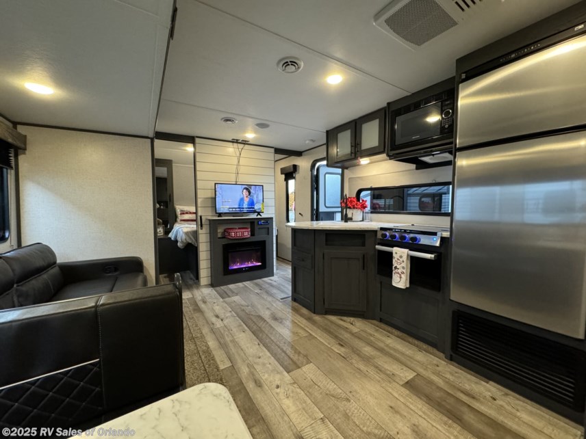 Used 2022 Dutchmen Aspen Trail LE 29BH available in Longwood, Florida
