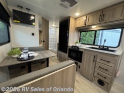 2025 Keystone Coleman 23B - Used Travel Trailer for sale by RV Sales of Orlando in Longwood, Florida