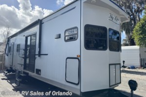 2023 HL Enterprise Hy-Line 35FE1PD