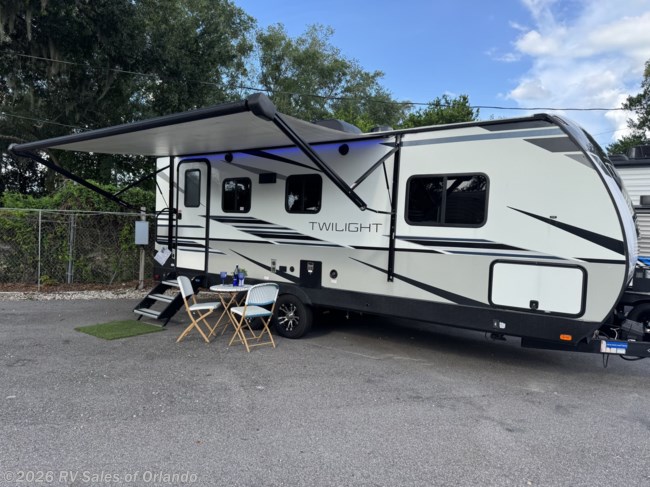 2022 Cruiser RV Twilight Signature TW2100